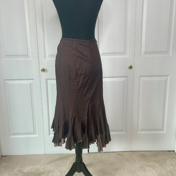 Le Chateau Hankerchief Brown and Cream Skirt Size M - Picture 2 of 3